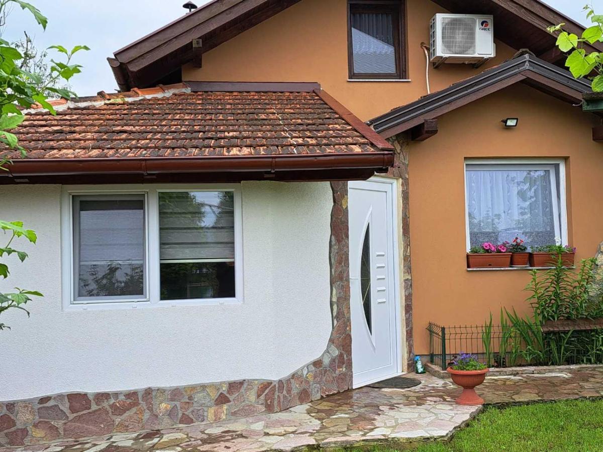 Villa Kuca Za Odmor Susnjar Ripac Esterno foto